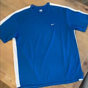 Men’s Nike FITDRY Workout Shirt, Size XL